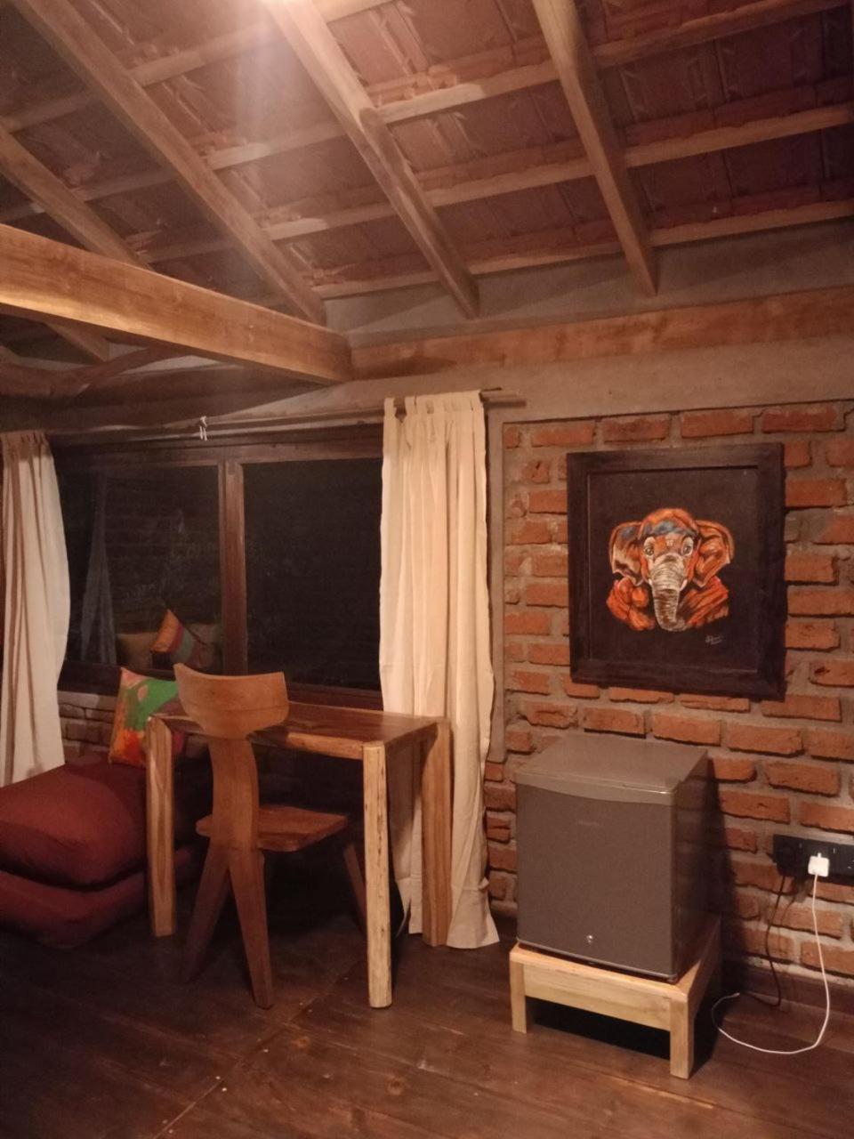 Monsoon Eco Resort - Whisky Point Arugambay Pottuvil Rum bild
