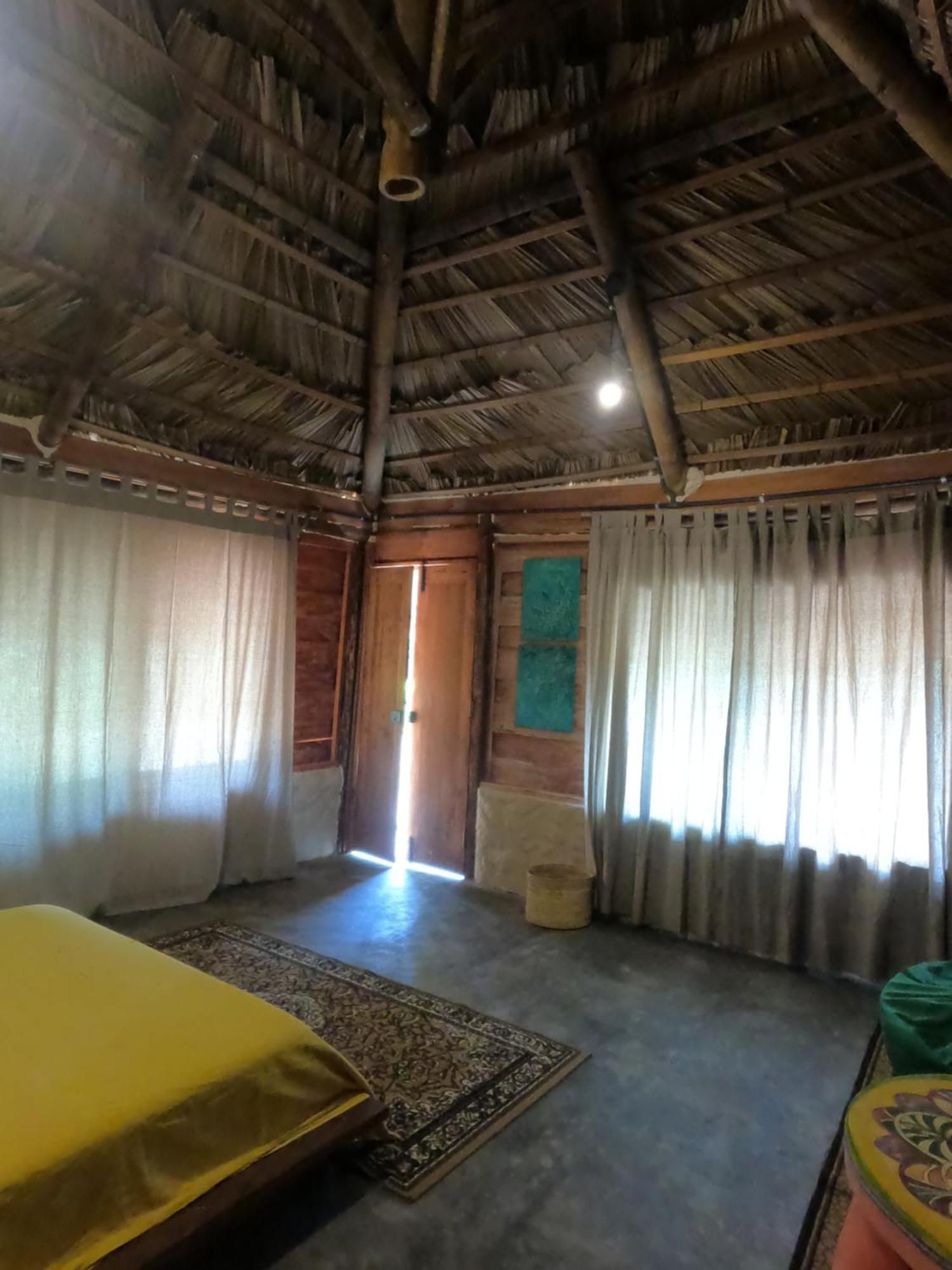 Monsoon Eco Resort - Whisky Point Arugambay Pottuvil Rum bild